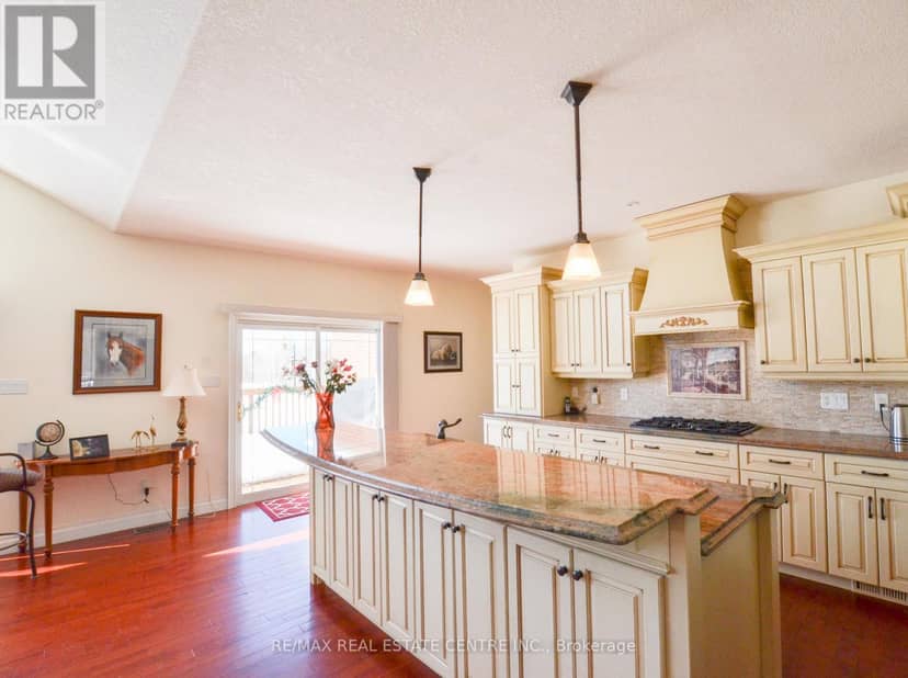 1216 Wood Road, Tay, photo 6