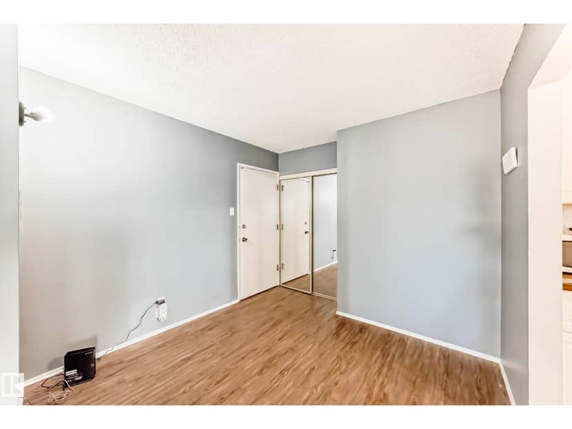 #423 5125 Riverbend Rd NW, Edmonton, photo 3