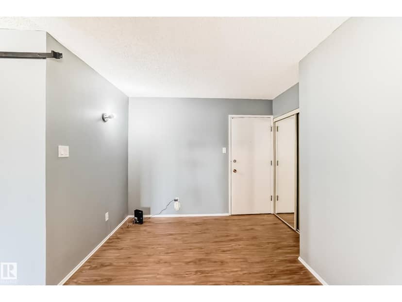 #423 5125 Riverbend Rd NW, Edmonton, photo 2