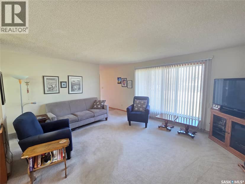 509 Carlyle AVENUE — photo 14 of 40