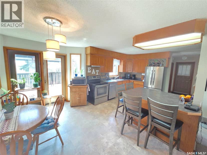 509 Carlyle AVENUE — photo 17 of 40