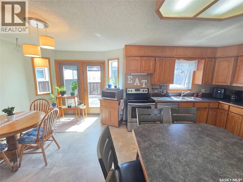 509 Carlyle AVENUE — photo 20 of 40
