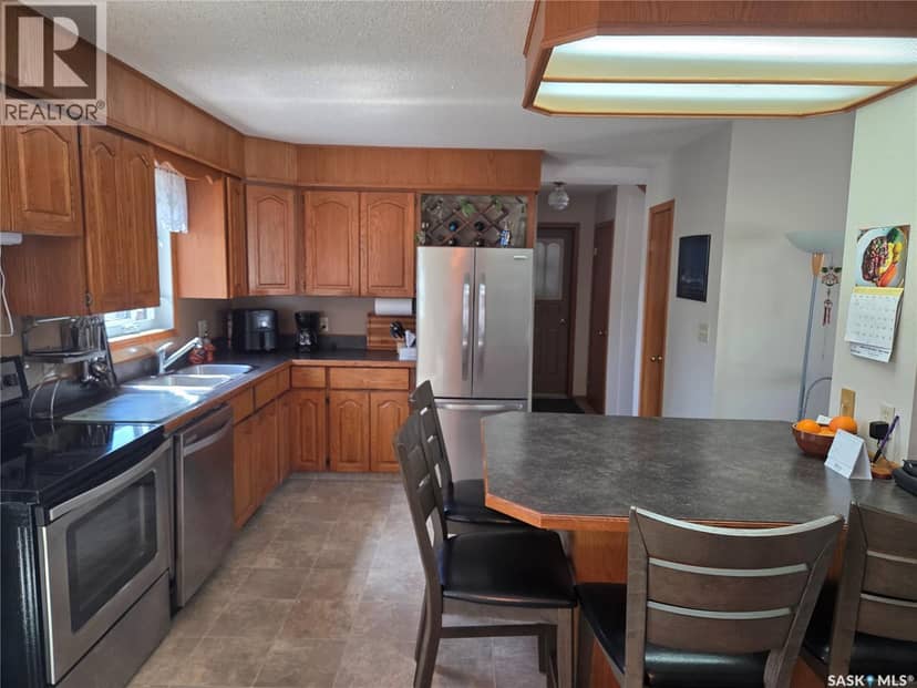 509 Carlyle AVENUE — photo 23 of 40