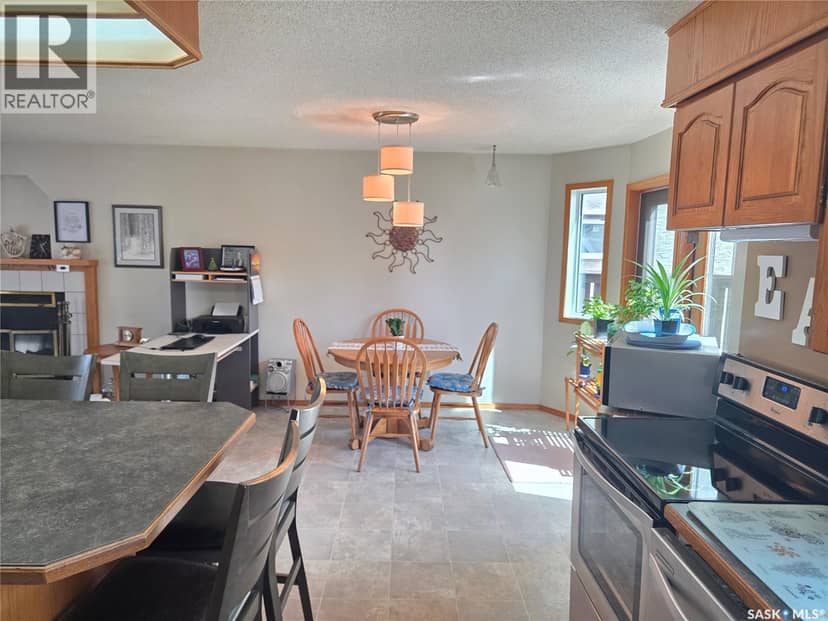 509 Carlyle AVENUE — photo 26 of 40