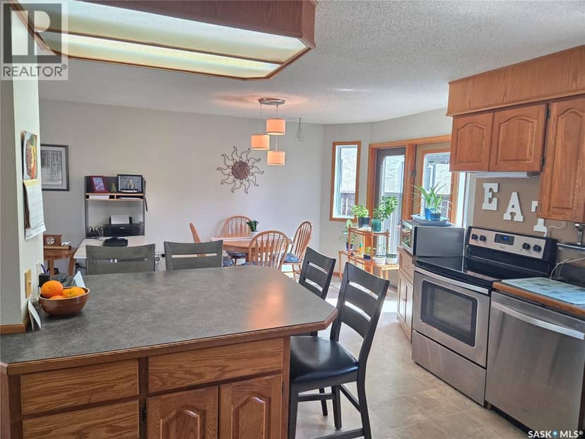 509 Carlyle AVENUE — photo 27 of 40