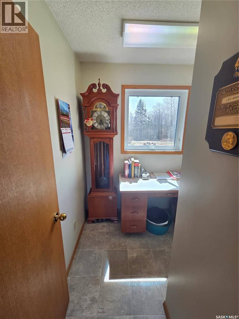 509 Carlyle AVENUE — photo 29 of 40