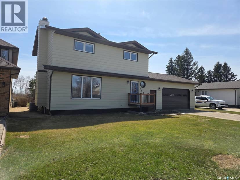 509 Carlyle AVENUE, Carlyle, photo 3