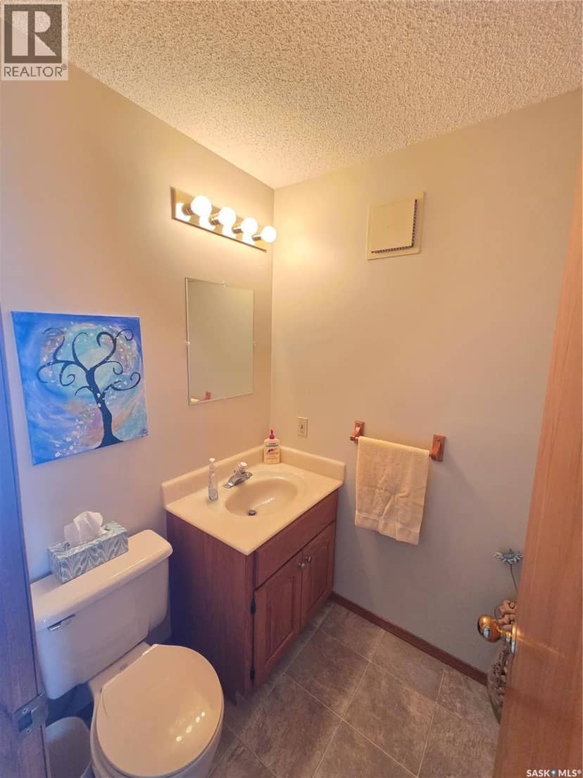 509 Carlyle AVENUE — photo 31 of 40