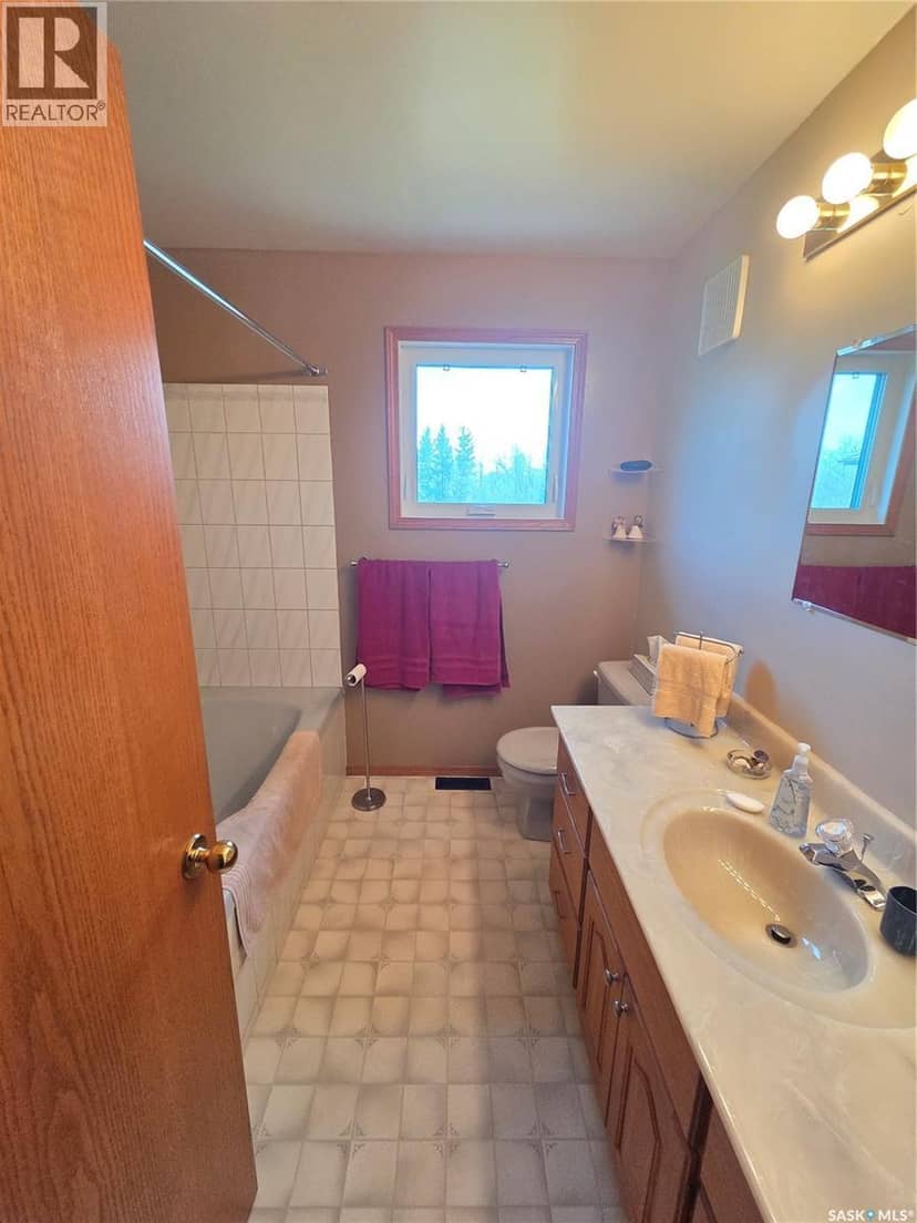509 Carlyle AVENUE — photo 36 of 40