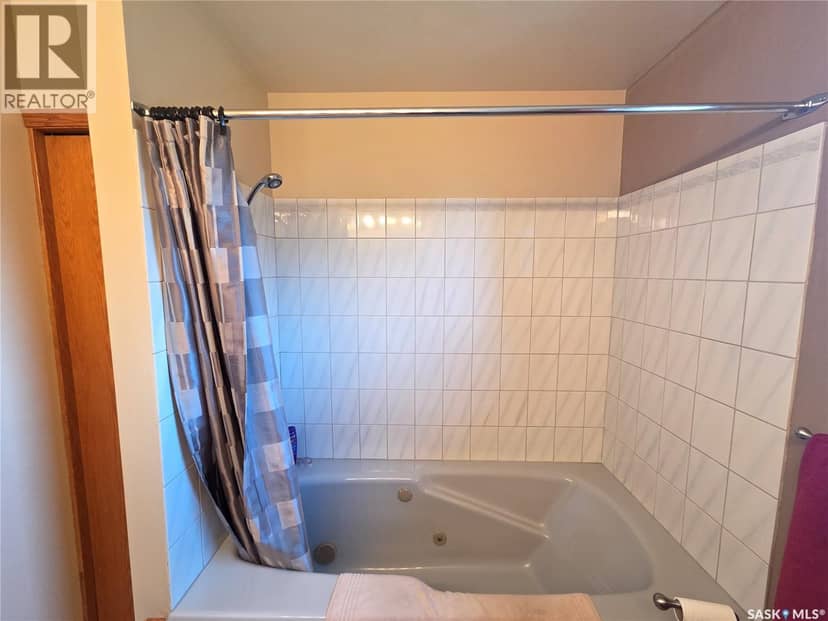 509 Carlyle AVENUE — photo 37 of 40