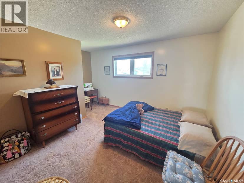 509 Carlyle AVENUE — photo 38 of 40