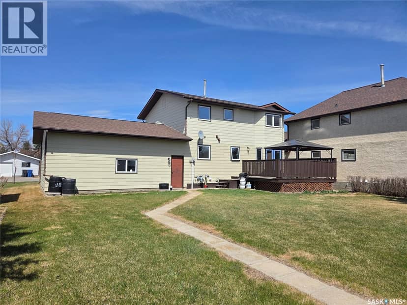 509 Carlyle AVENUE, Carlyle, photo 8