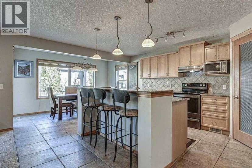225 Kincora Heights NW — photo 14 of 38