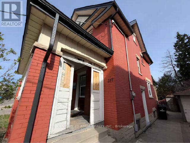 377 Guelph Street — photo 2 of 7