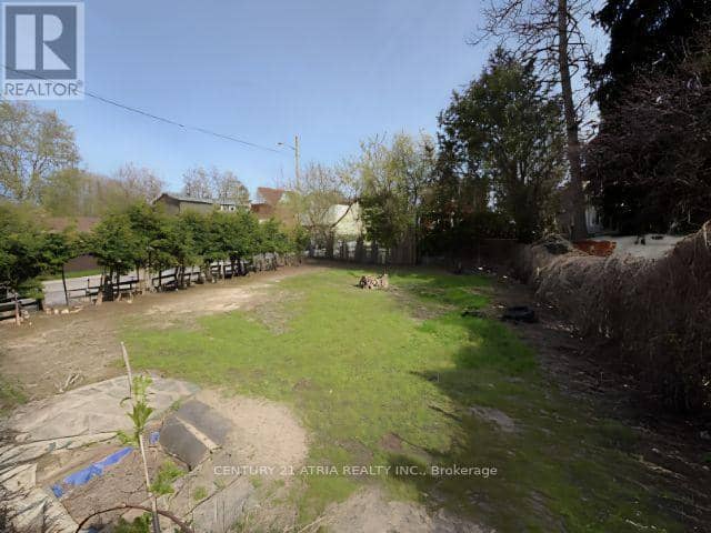 377 Guelph Street — photo 7 of 7