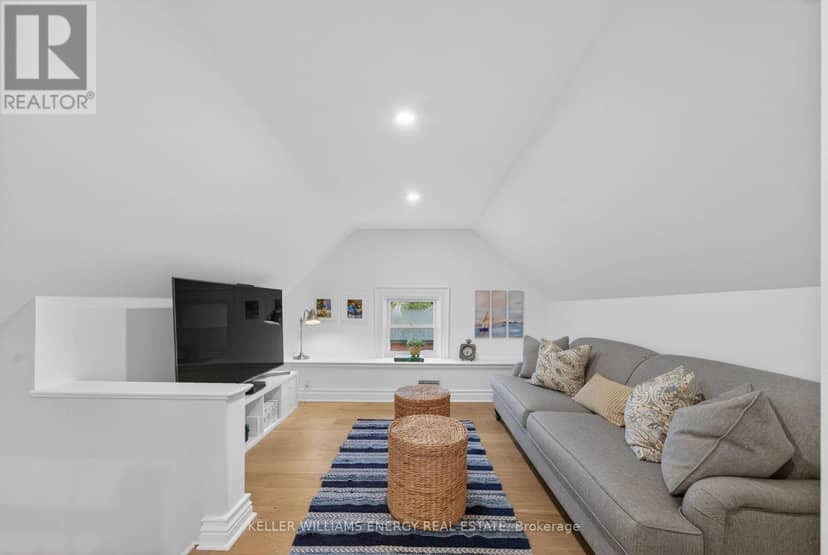 4 Pine Street — photo 33 of 40