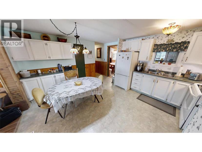 1278 Galena School Road, Spillimacheen, photo 6