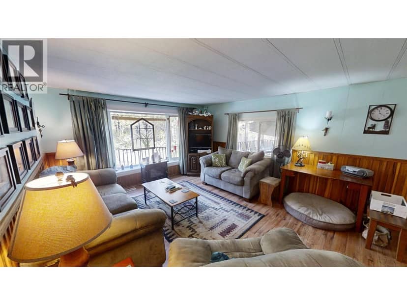 1278 Galena School Road, Spillimacheen, photo 4