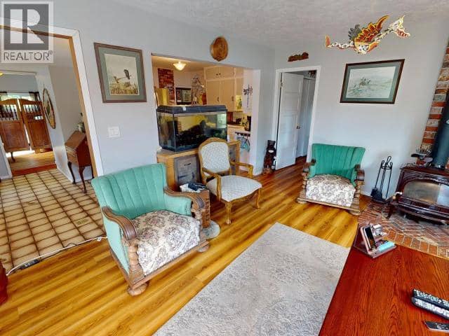 12328 HIGHWAY 101, Powell River, photo 5