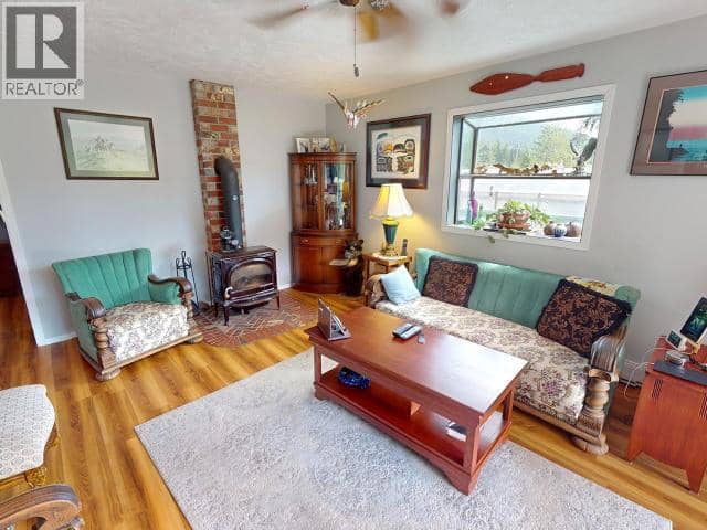 12328 HIGHWAY 101, Powell River, photo 4