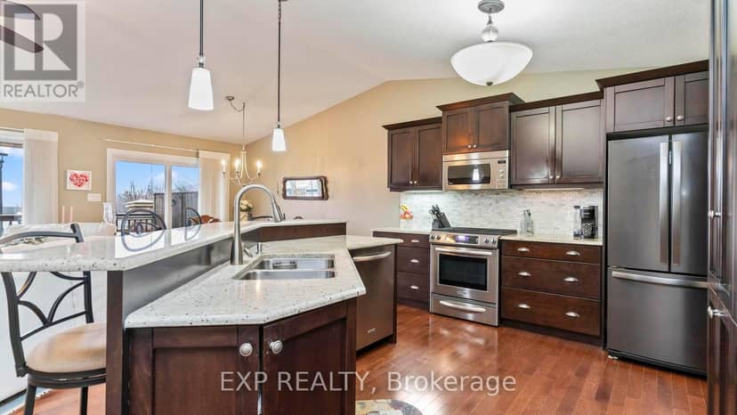 14 - 2100 Denview Avenue — photo 15 of 40