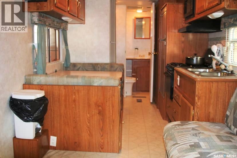 RV R # 18 Poplar Beach Resort, Wakaw Lake, photo 6