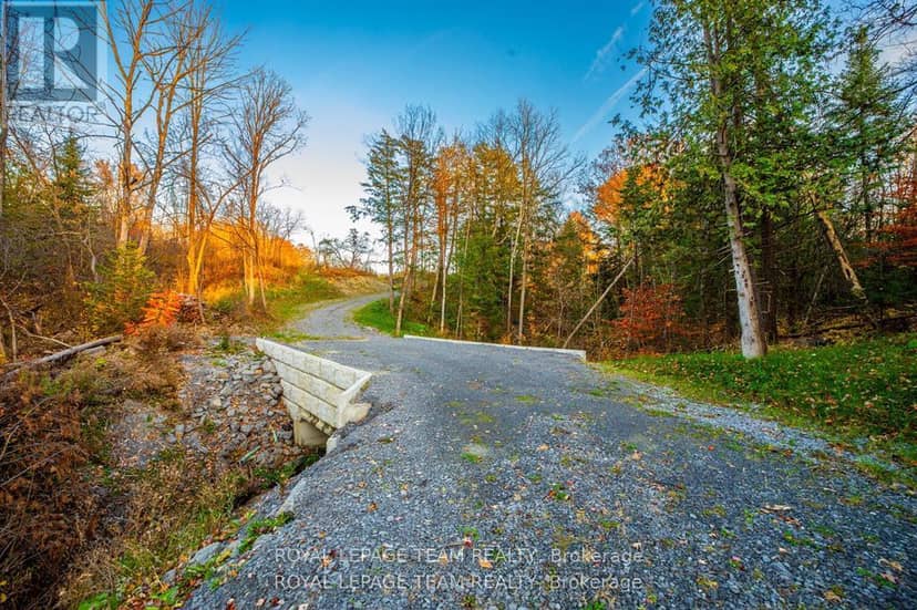 1201 Dunning Road, Ottawa, photo 2