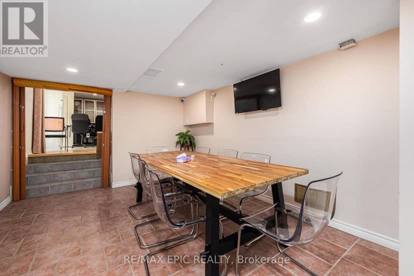 4812 Highway 7 E — photo 8 of 11
