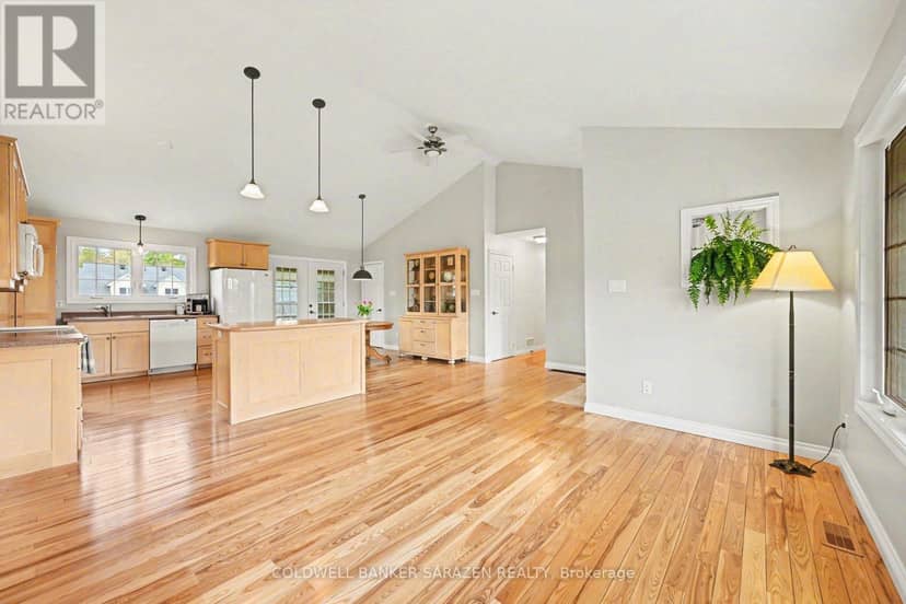 162 Erindale Avenue — photo 18 of 40
