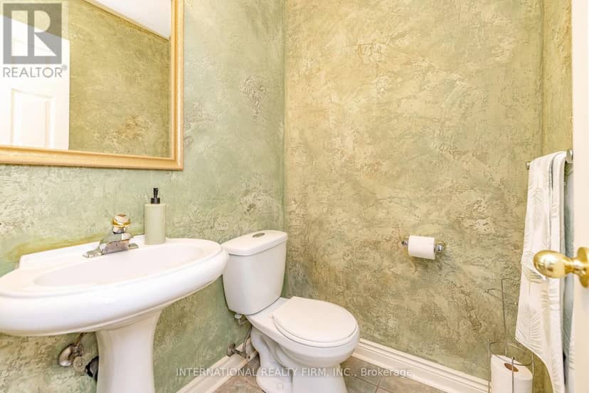 1236 Fleet Street — photo 15 of 36