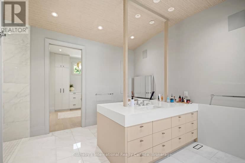 194457 Grey 13 Road — photo 28 of 40