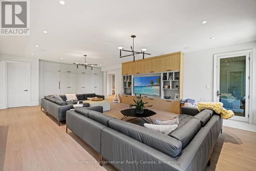 194457 Grey 13 Road — photo 36 of 40