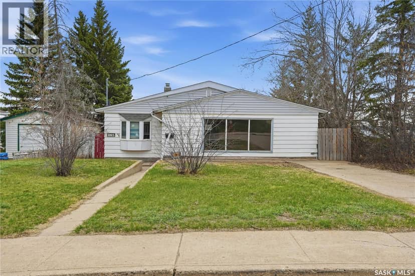 1065 Stadacona STREET W, Moose Jaw, photo 2