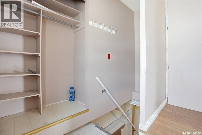 1065 Stadacona STREET W — photo 28 of 40