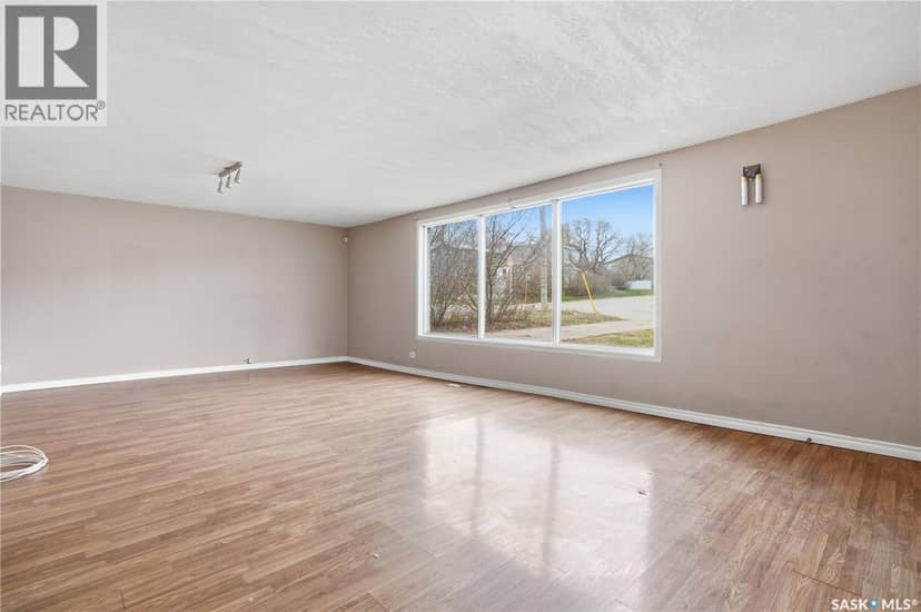 1065 Stadacona STREET W, Moose Jaw, photo 4