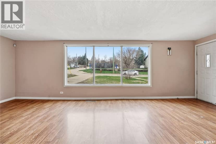1065 Stadacona STREET W, Moose Jaw, photo 6