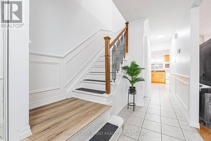 4 - 2220 Upper Middle Road — photo 2 of 33