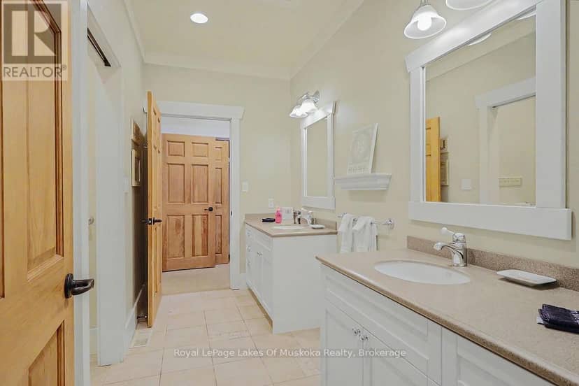 1020 Birch Glen Maple Cottage Week 5 Road — photo 26 of 31