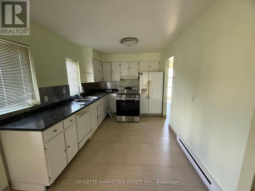 24 - 2 Paradise Boulevard — photo 7 of 30