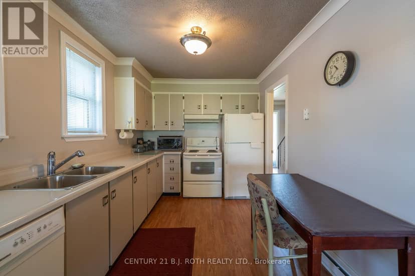 26 - 1 Paradise Boulevard — photo 4 of 27