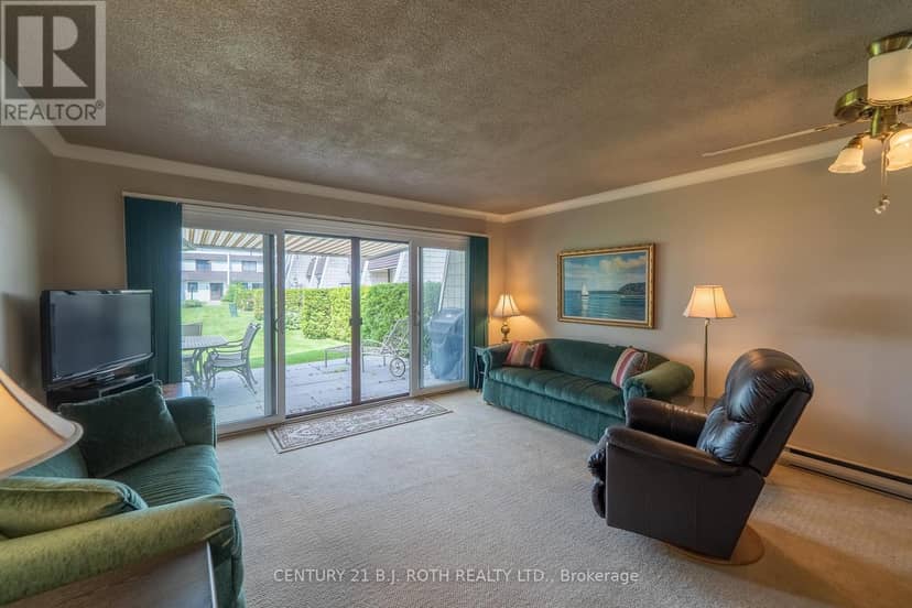 26 - 1 Paradise Boulevard — photo 7 of 27