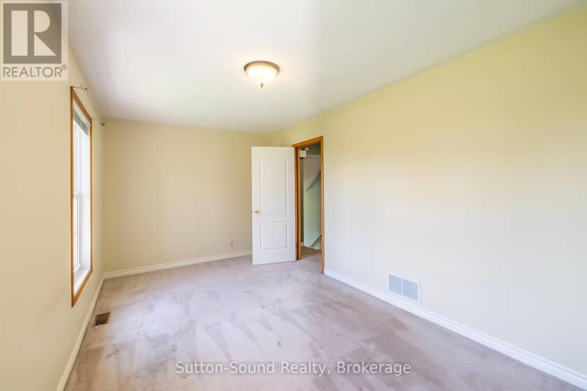 126 Alexandria Street — photo 11 of 29