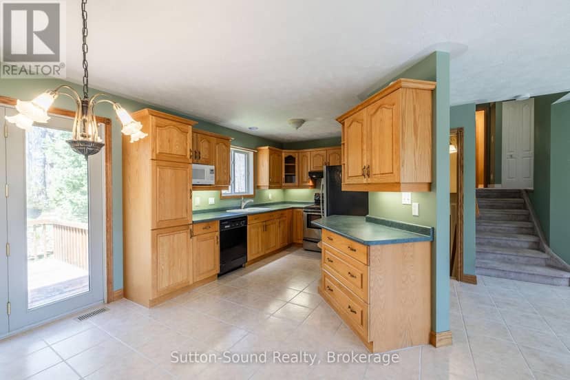 126 Alexandria Street — photo 9 of 29