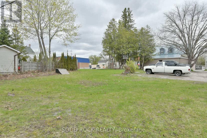 28 Wilson Street W — photo 21 of 24