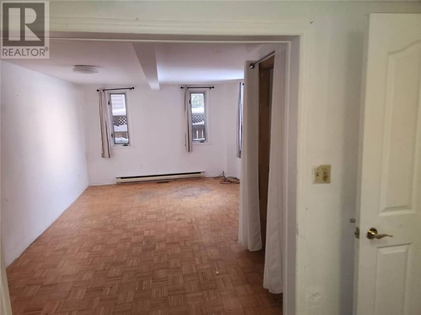 1071 Lorne Street — photo 14 of 22