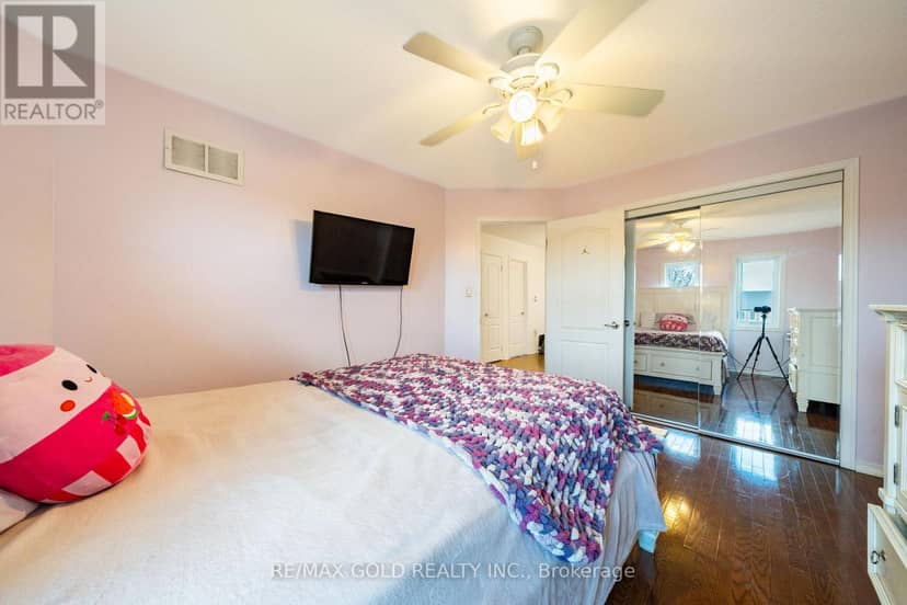 19 Spring Valley Court — photo 27 of 39
