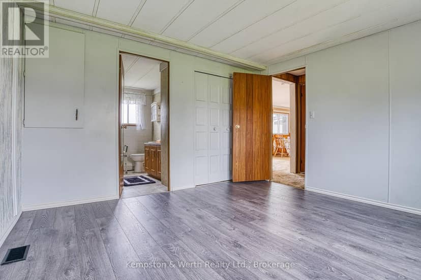 71 Fairview Crescent — photo 25 of 30