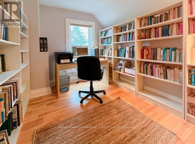 11 Freeman Street — photo 10 of 25