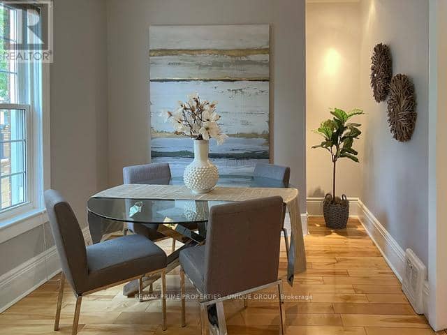 11 Freeman Street — photo 4 of 25