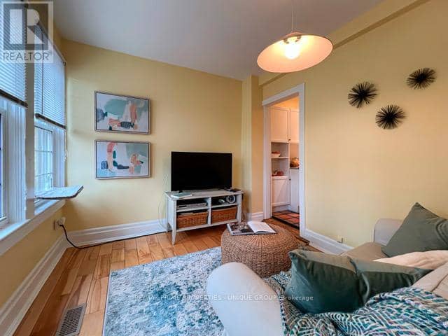 11 Freeman Street — photo 7 of 25